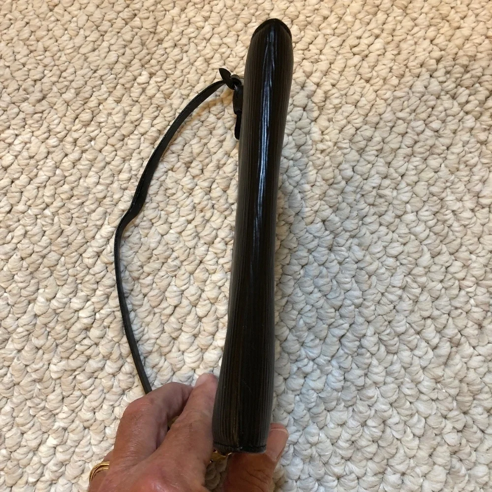 Louis Vuitton Pochette Black EPI Leather Clutch